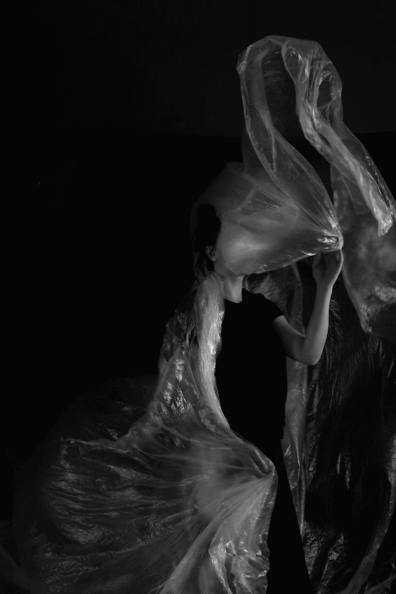 © Simona Ghizzoni - Self-portrait #7 In plastic. Roma, 2019.