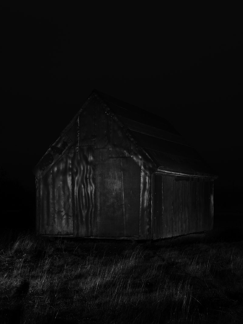 © Katya Selezneva - Black barn