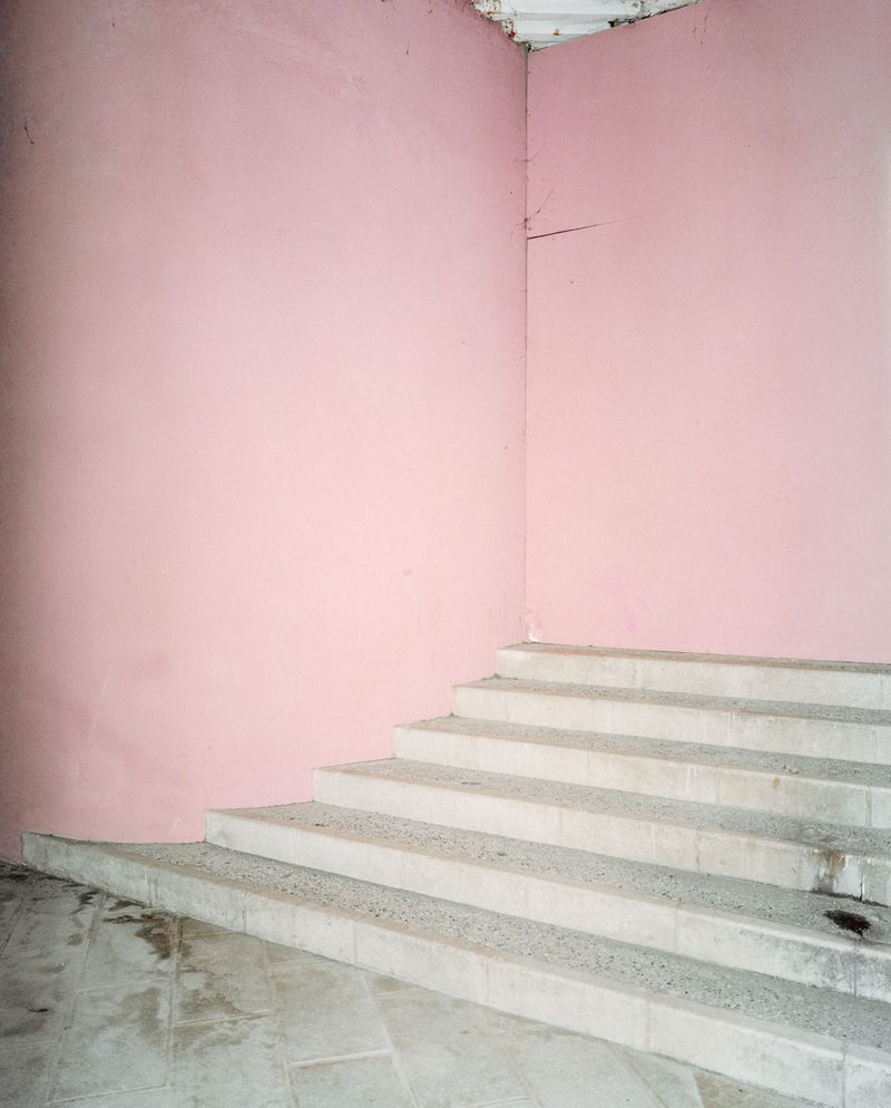 © Lenka Lukacovicova - Pink corners mean new solutions