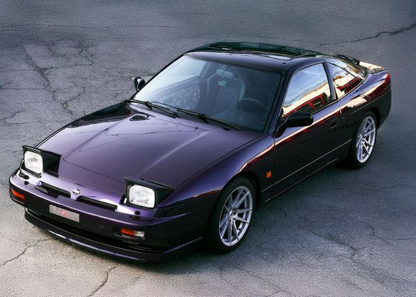 © Shiny Vallenas - Image from the Because He Liked Cars photography project