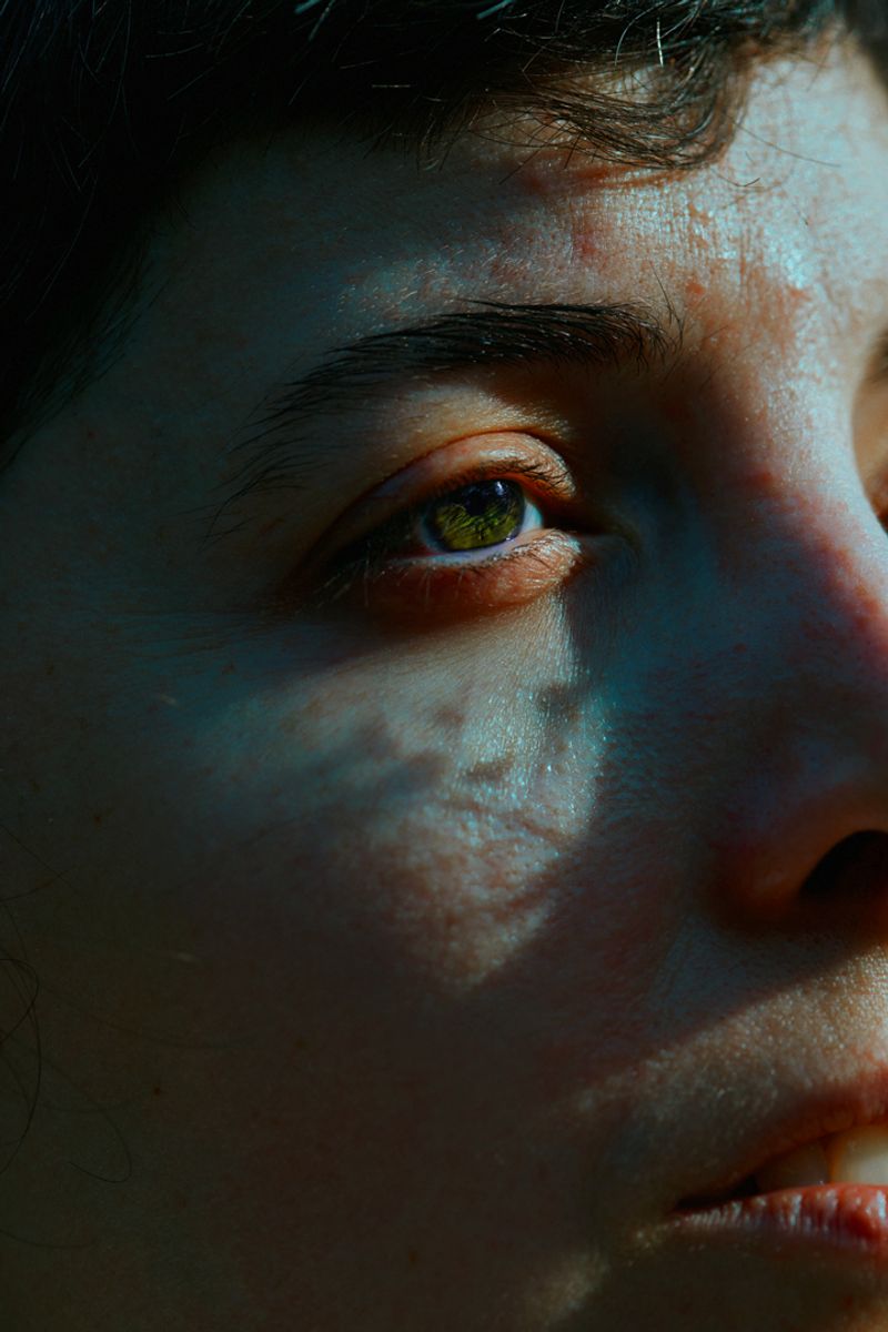 © Stephanie O'Connor - Image from the Under the weight of flowers photography project