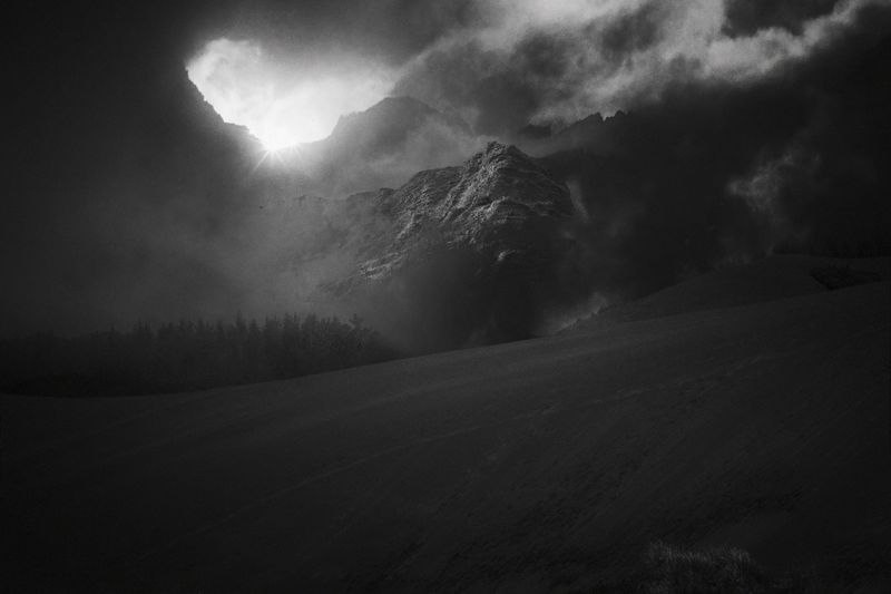 © Stephanie O'Connor - Image from the The waves came in like horses photography project