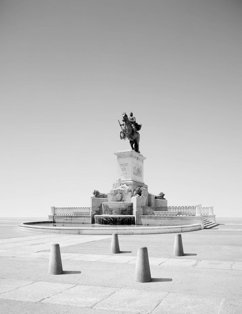 © Fernando Maselli - Image from the Monuments photography project
