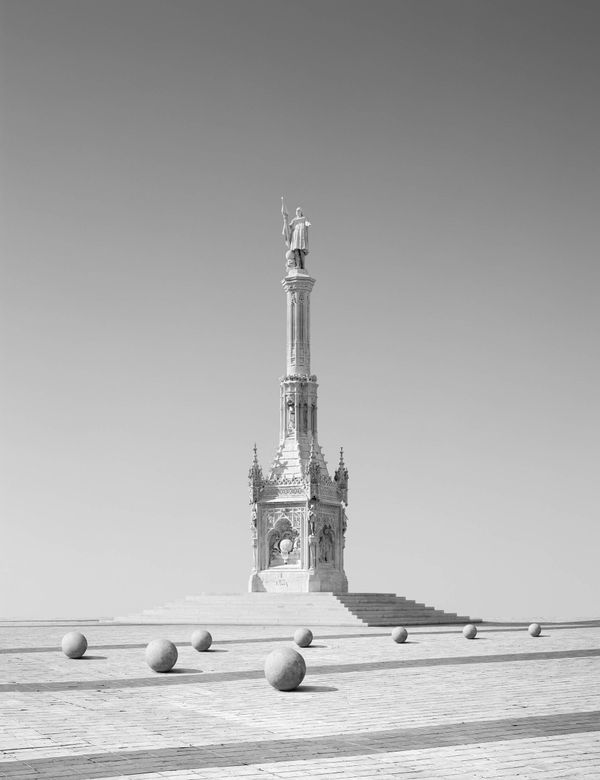 © Fernando Maselli - Image from the Monuments photography project