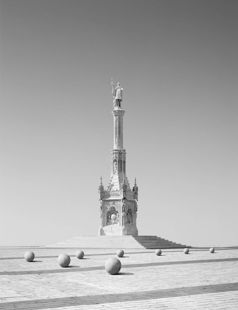 © Fernando Maselli - Image from the Monuments photography project