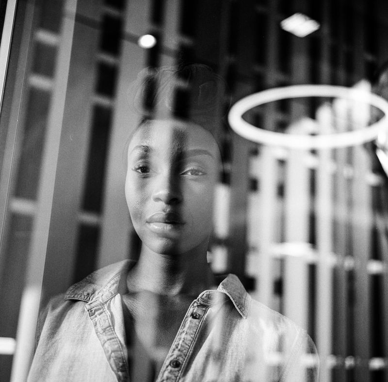 © STEFANIA ROSINI - Image from the LA BEHIND THE DOOR photography project