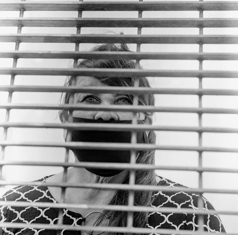 © STEFANIA ROSINI - Image from the LA BEHIND THE DOOR photography project