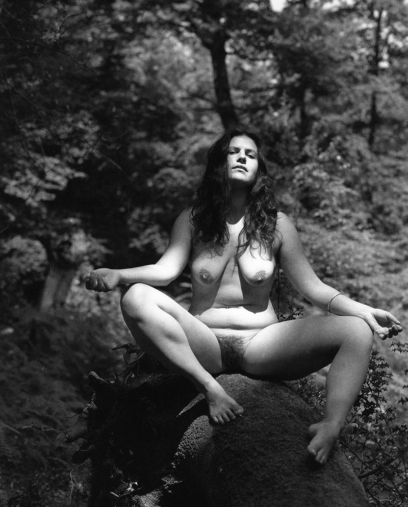 © Selina Mayer - Sura Hertzberg, Epping Forest 2018. Silver gelatin print.
