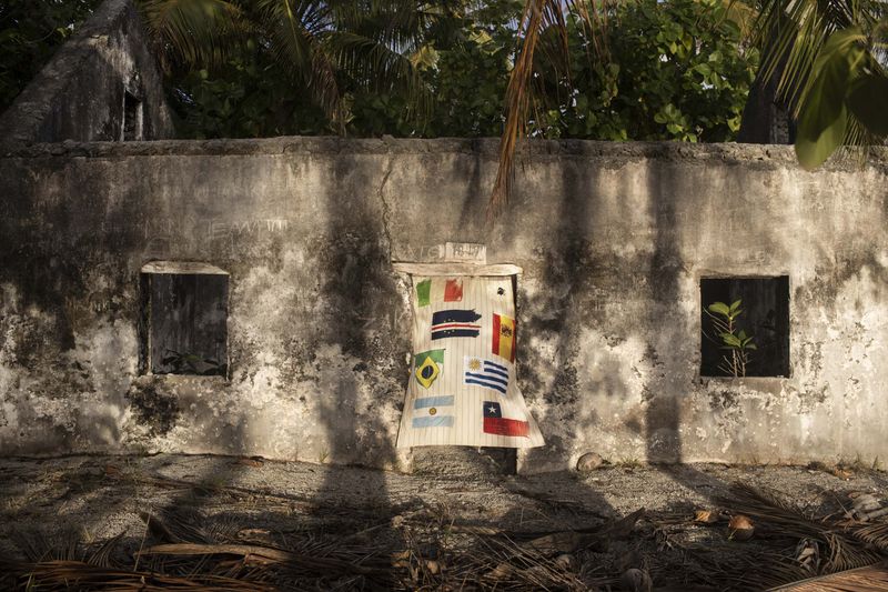 © Nadia Shira Cohen - Image from the Love Boat photography project