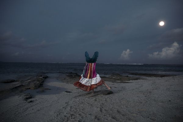 © Nadia Shira Cohen - Image from the Love Boat photography project