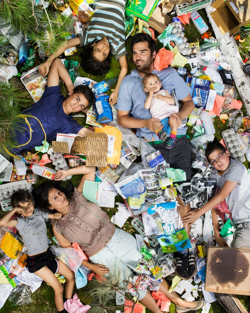 © Gregg Segal - Joya, Santiniketan, Rabindranath, Chandramohan, Ben, Bodihisattba and Omjabarindra, 2014