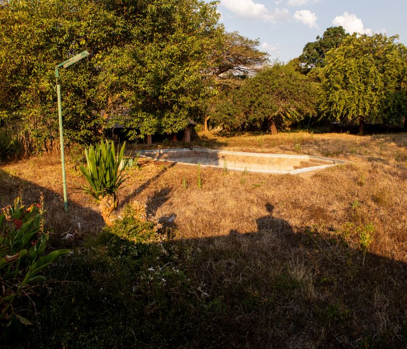 © Jono Terry - Image from the Born in Africa. Death Unknown photography project