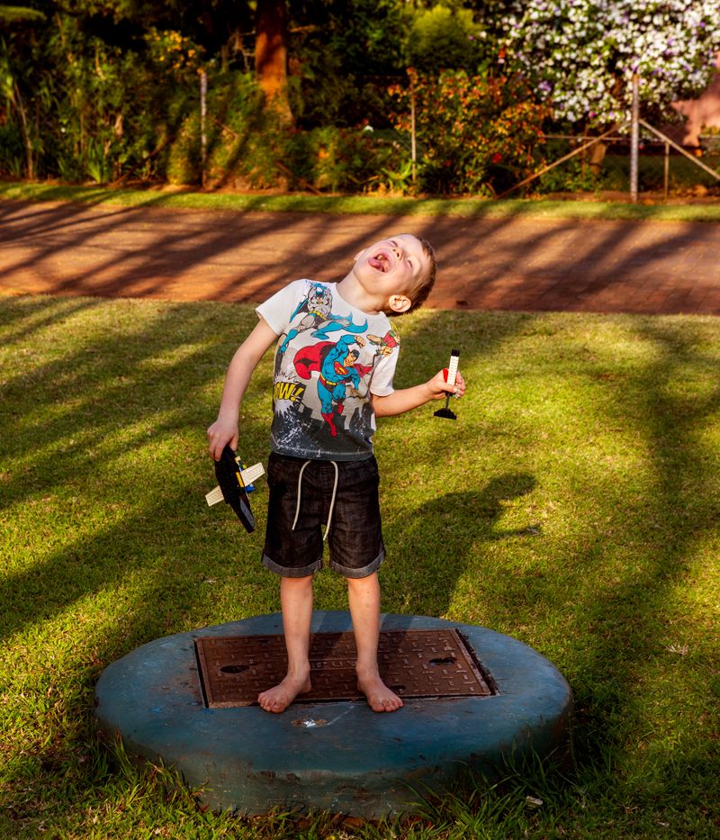 © Jono Terry - Image from the Born in Africa. Death Unknown photography project