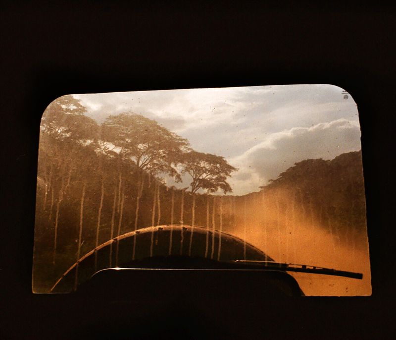 © Jono Terry - Image from the Born in Africa. Death Unknown photography project