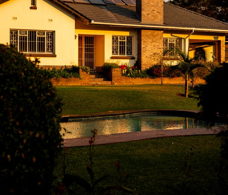 © Jono Terry - Image from the Born in Africa. Death Unknown photography project