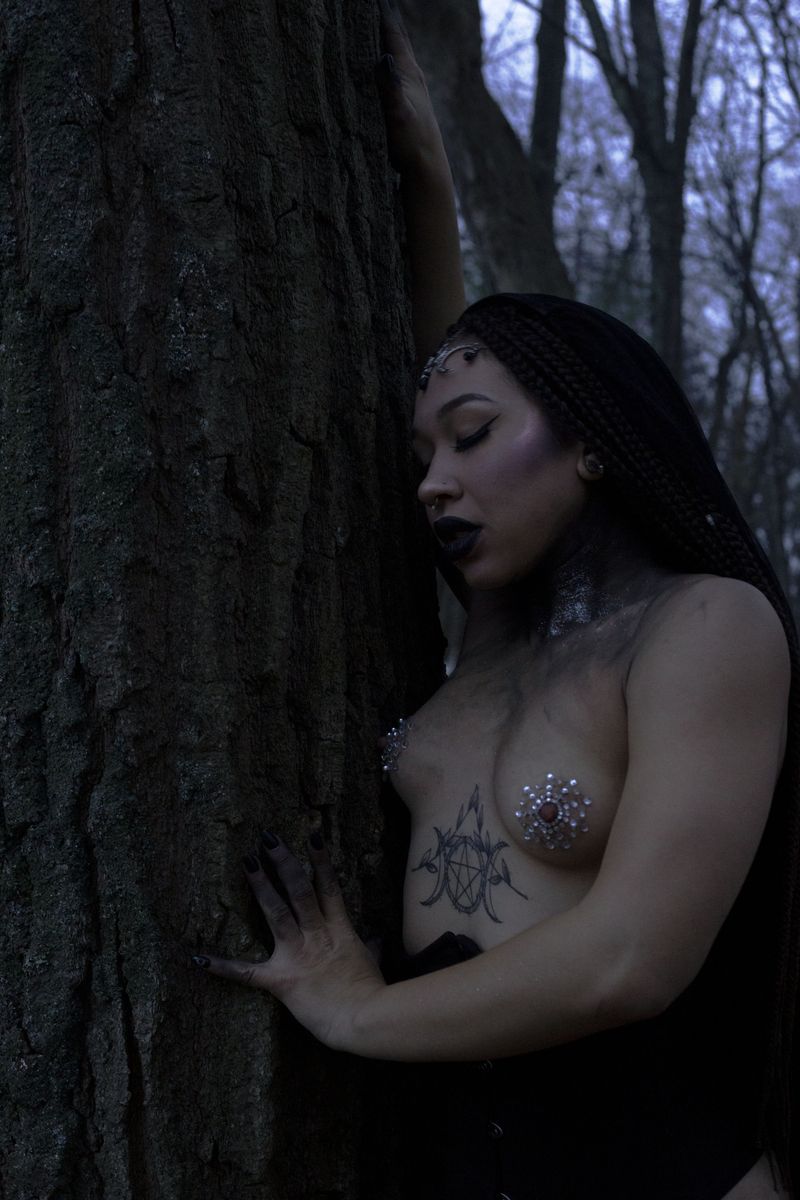 © Emma Parla-Aziz - Nyx, as modeled by Jazzmine