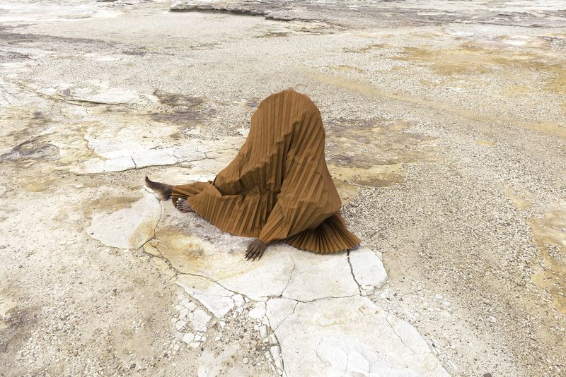 © Honey Long Prue Stent - Dress Pleats