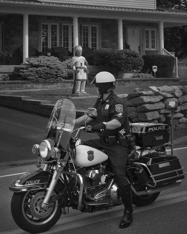 © Joshua Lutz, from the book Mind the Gap