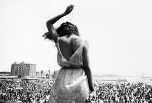 Reprinting Dennis Stock’s Seminal Photo Essay on Late 1960s California