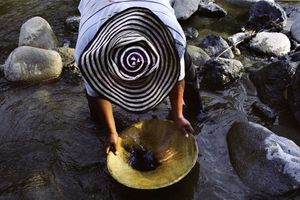 The Artisanal Miners Hunting for Gold in Colombia