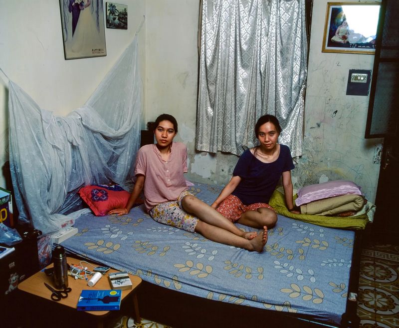 Vân-Nhi Nguyễn Explores the Gap of Vietnam Past and Present