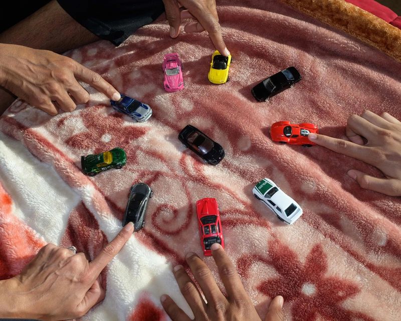 Between Finding Indian Roots and a New American Identity