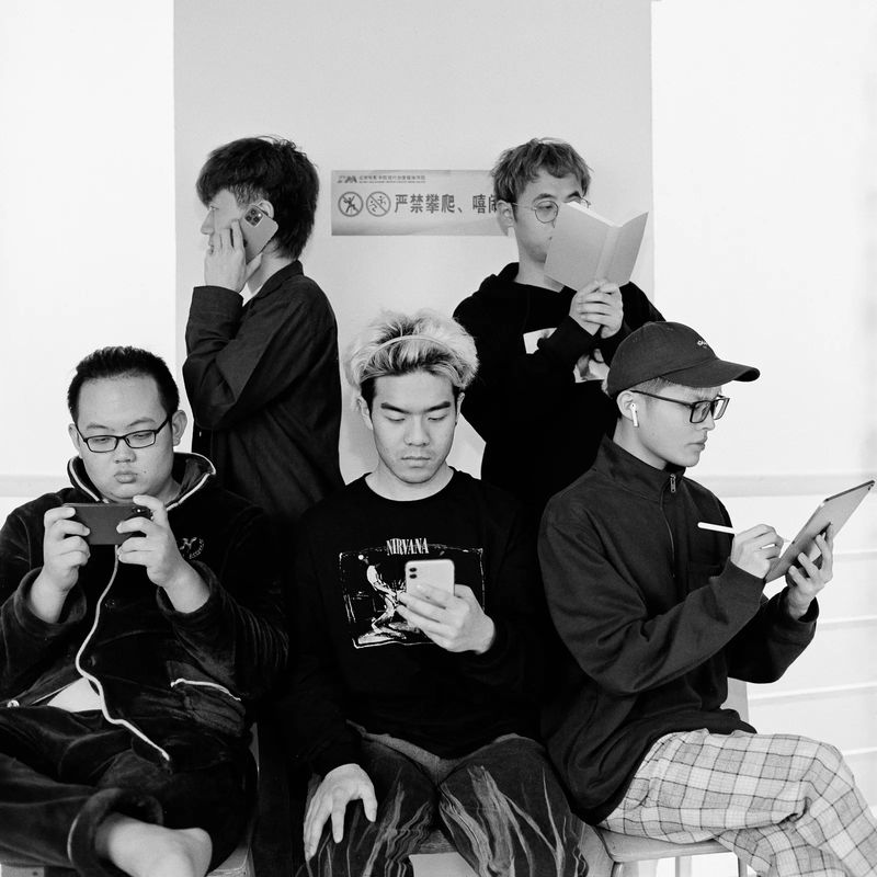 Echoes in the Digital Void: Yuhang Jiang on Identity Erosion in an Age of Endless Replication