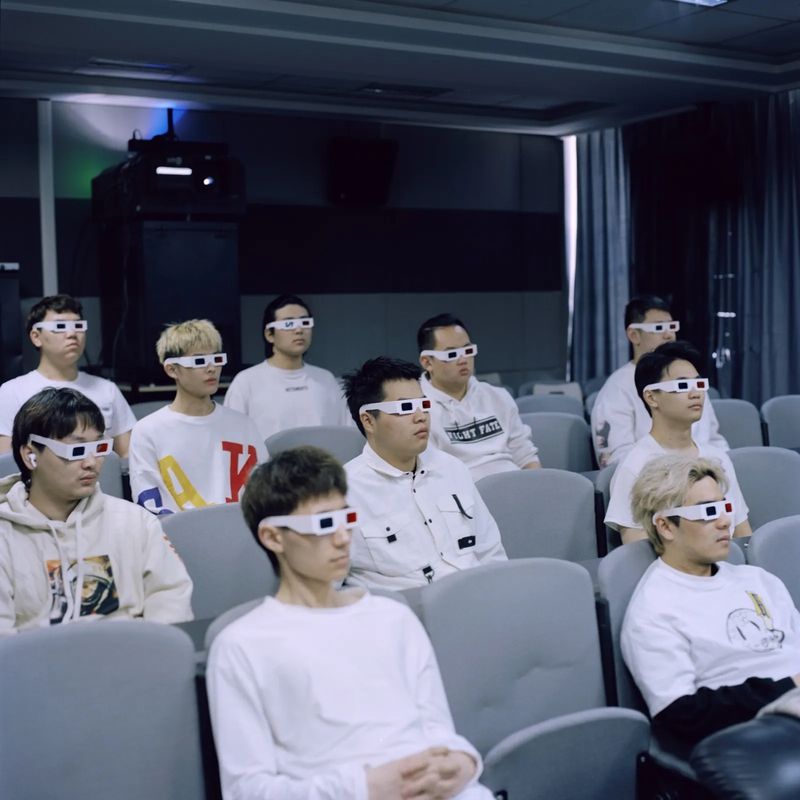 Echoes in the Digital Void: Yuhang Jiang on Identity Erosion in an Age of Endless Replication