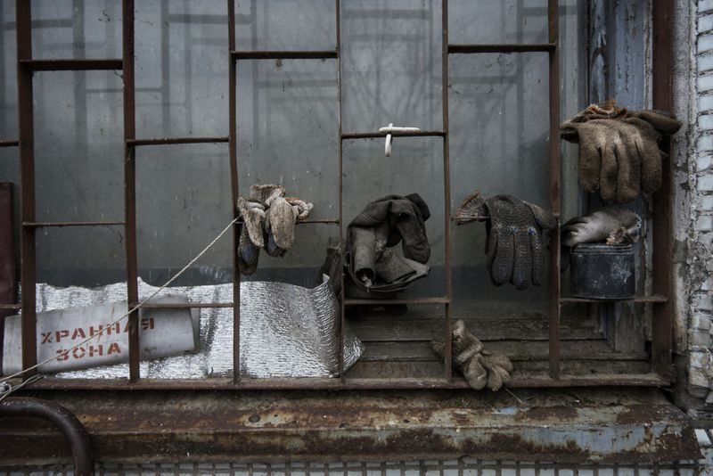 © Pierpaolo Mittica - workers’ glooves