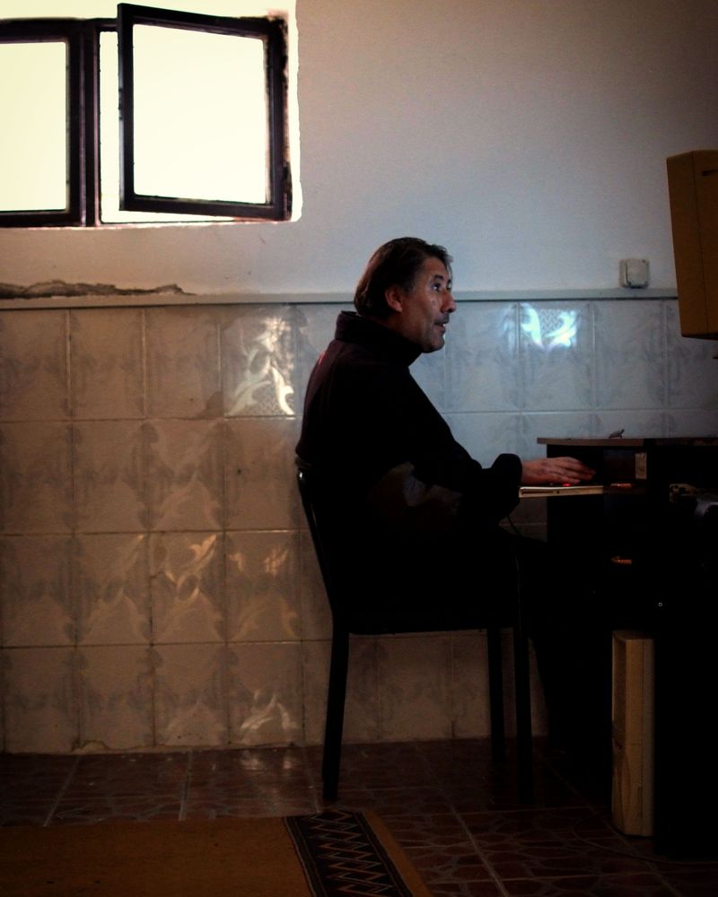 © Davide Palmisano - the clerk to prepare the journalistic piece for the afternoon edition of the newscast