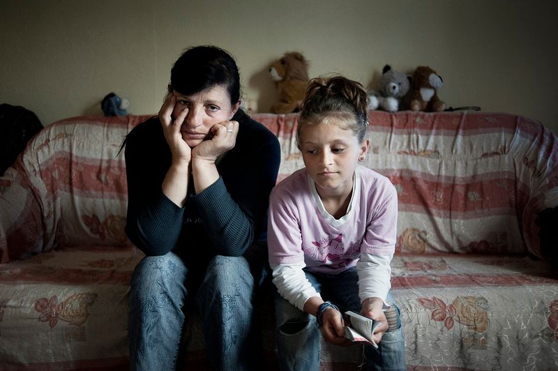 © Vancon Laetitia - Angje, the wife of Noja, and their daughter Jozefina. Angje is suffering from depression and anxiety.