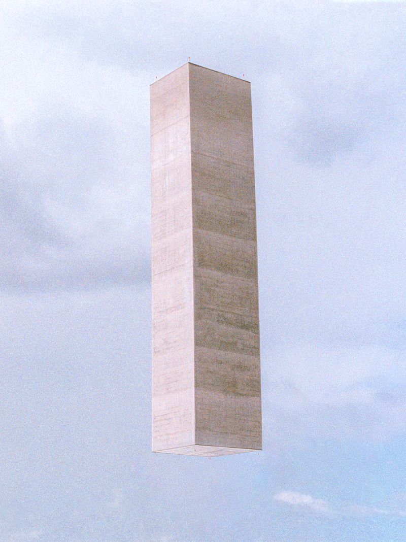 © lom-of-LaMa - Init (2017), analogue photography