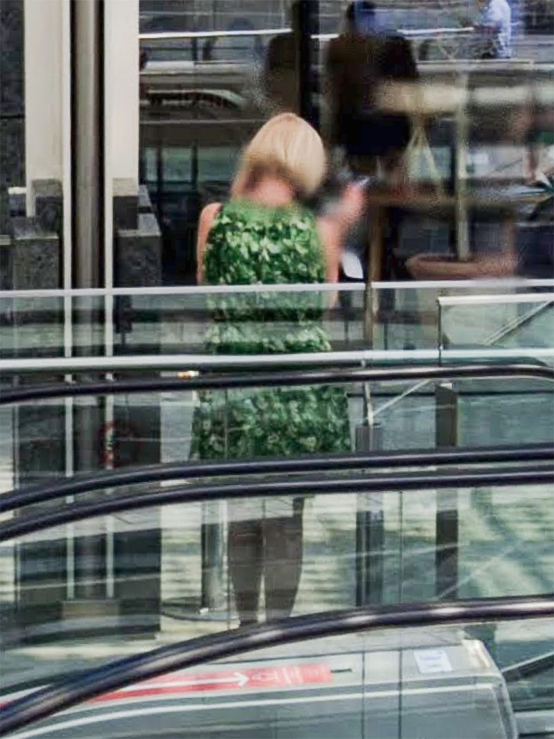 © Lorenzo Vargiu - Cigarettes and Manhole Covers (2)