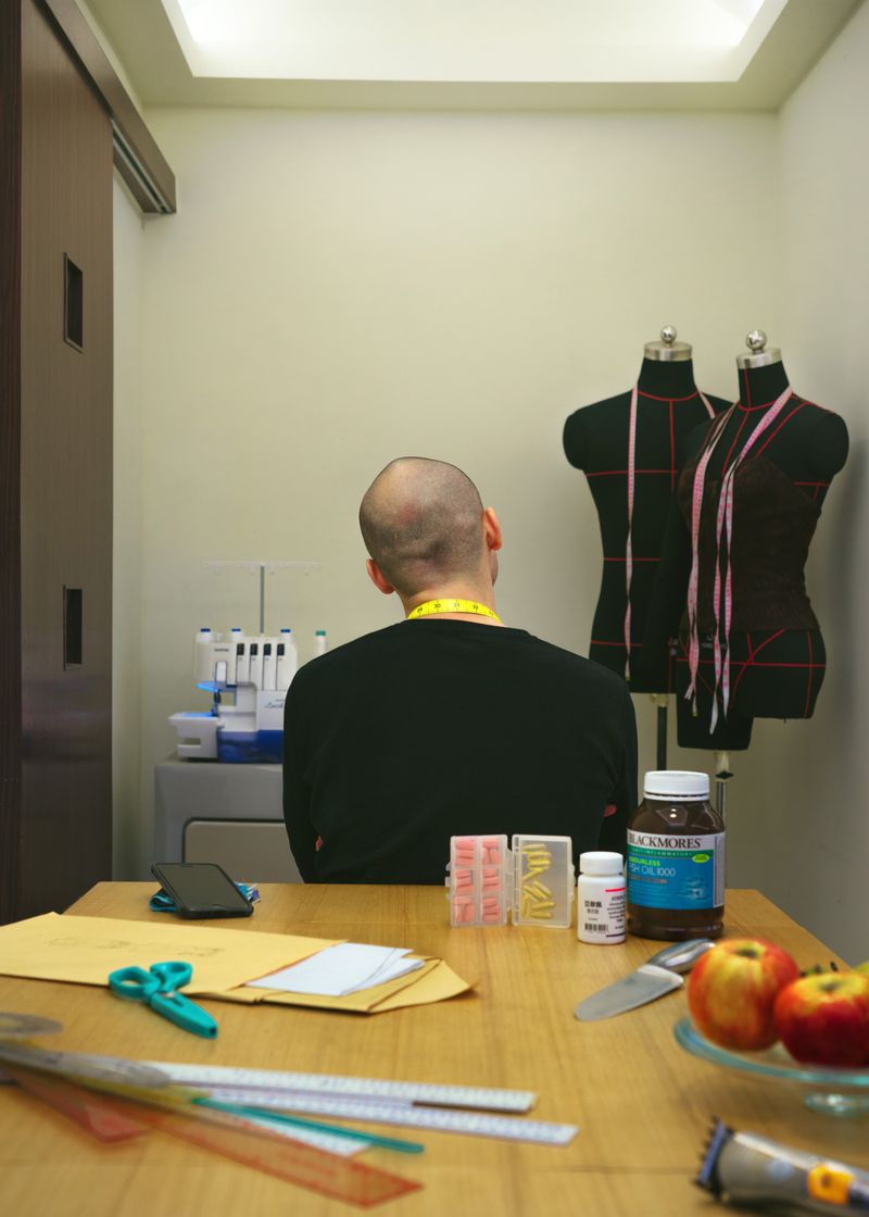 © Kairon(Ren-Kai) Liu - Humans as Hosts: 007