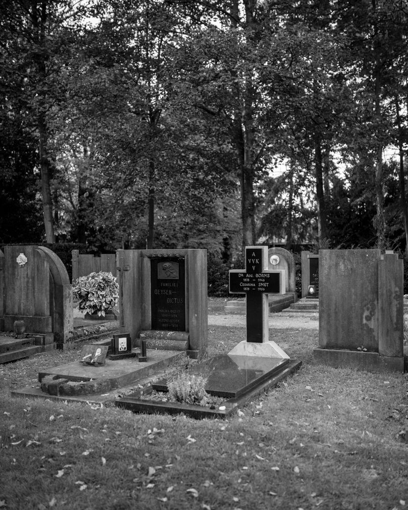 © Lukas Doulsan - Merksem. Tomb of August Borms.