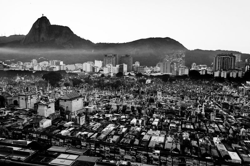 © João Pina - An overview of São João Batista cemetery in Botafogo. July 2008.