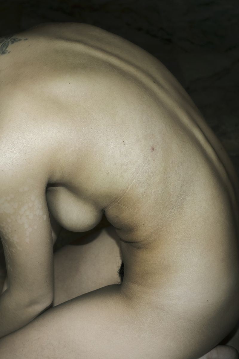 © gioia alikaj - Image from the Todo Huele a tierra y a sangre photography project