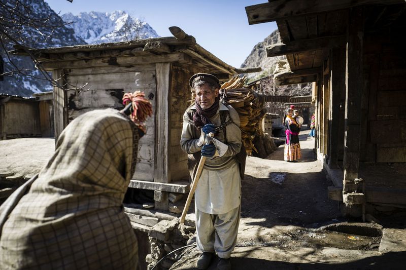 © Sarah Caron - The houses are wooden and constructed to withstand the frequent tremors and earthquakes.