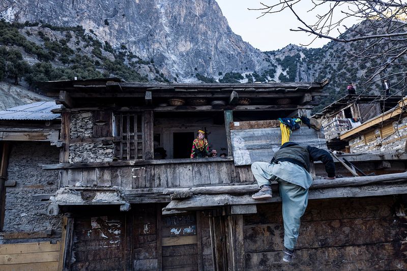 © Sarah Caron - Image from the Last of the Kalash photography project