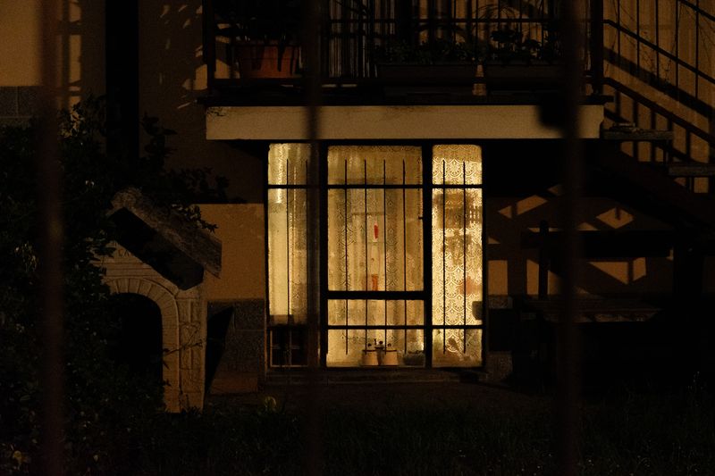 © Lorenzo Villa - Image from the The Midnight Club photography project