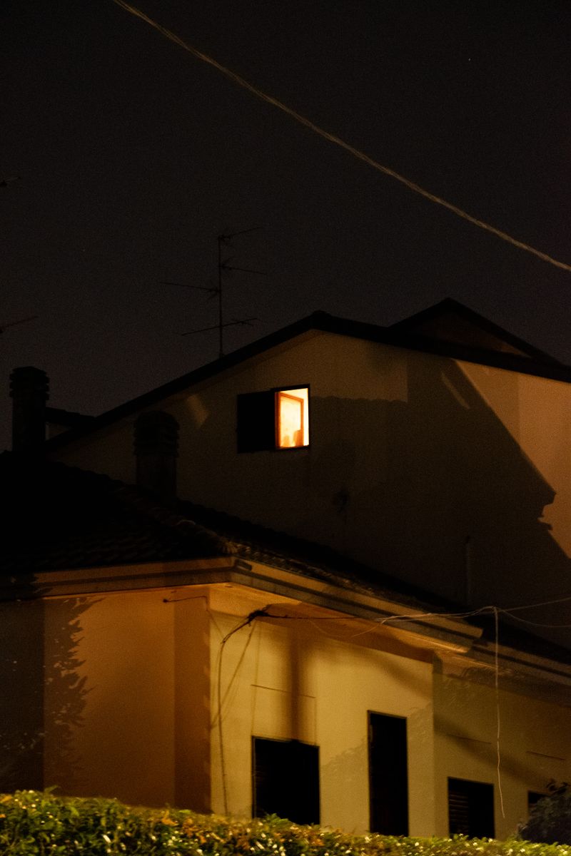 © Lorenzo Villa - Image from the The Midnight Club photography project