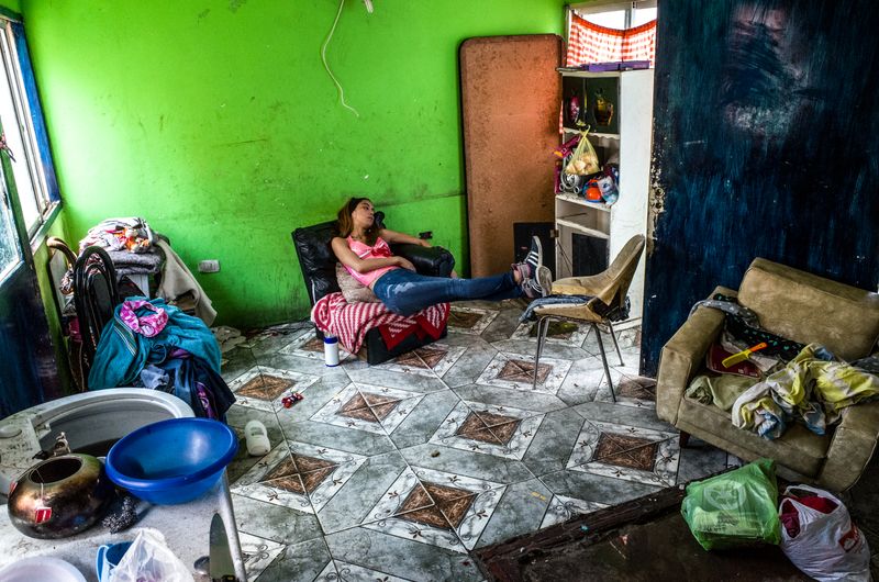 © Karl Mancini - Image from the AMORES PERROS photography project