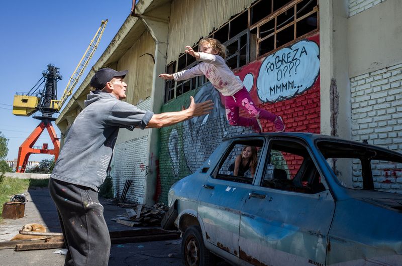 © Karl Mancini - Image from the AMORES PERROS photography project