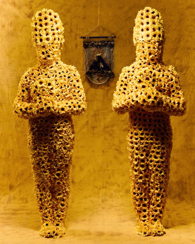 © Victoria Ruiz - Image from the PARA TÚ ALTAR: LAS FUERZAS DIVINAS DE LA NATURALEZA (For Your Altar: The Divine Forces of Nature) photography project