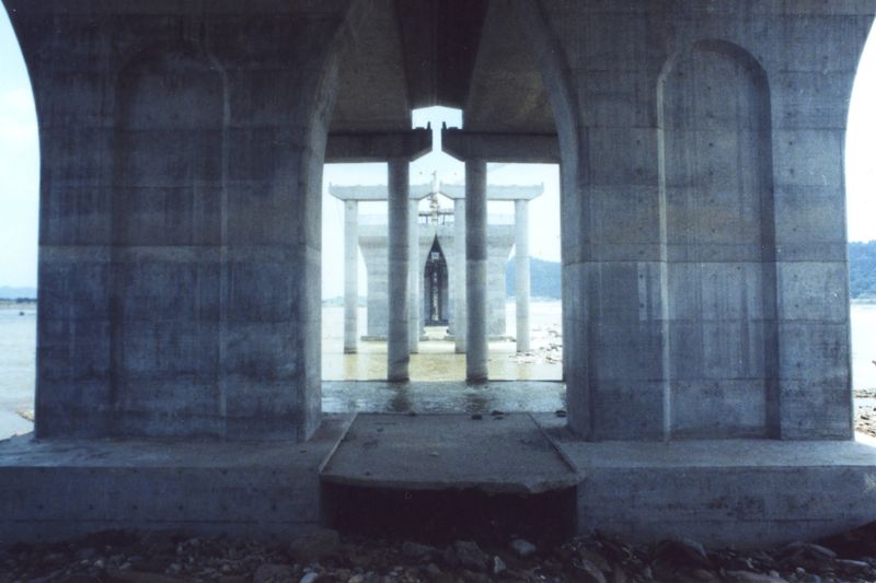 © Yuhan Cheng - Bridge yet connected. Sichuan, 2021.