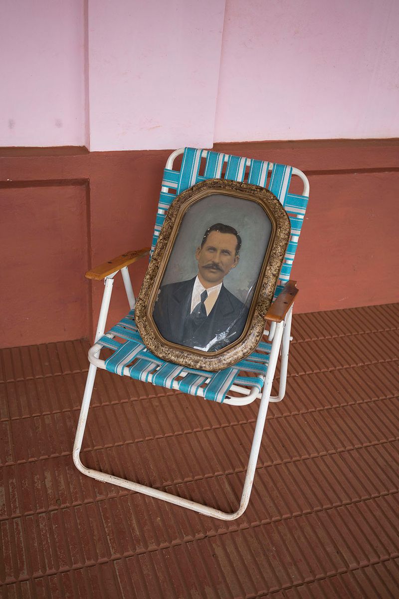 © Katarzyna and Marianne Wasowska - Image from the Waiting for the snow photography project