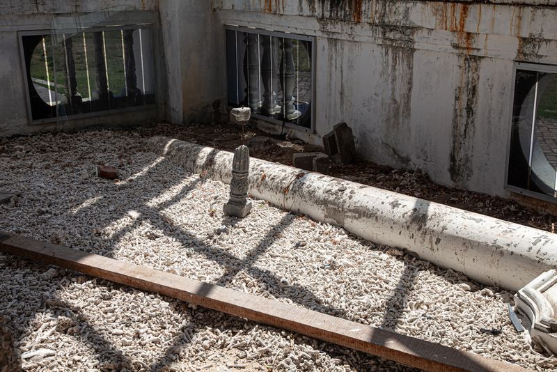 © András Polgár - 09. The remains of the dry ocean corals inside the refurnished mosque have left untouched as a memento.