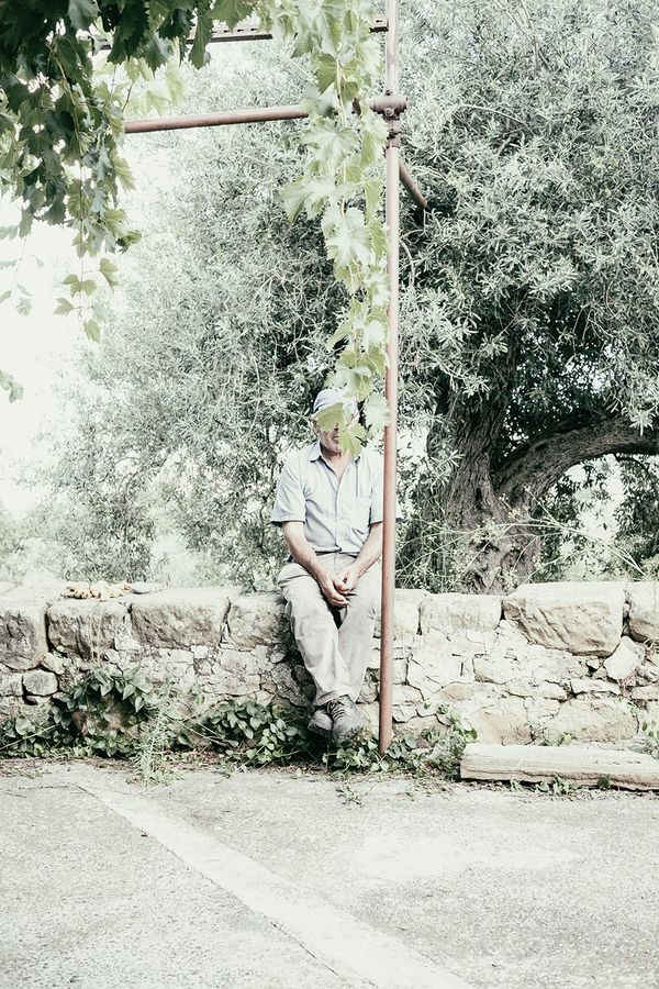 © Carmelo Stompo - Image from the UNDER YOUR FEET photography project