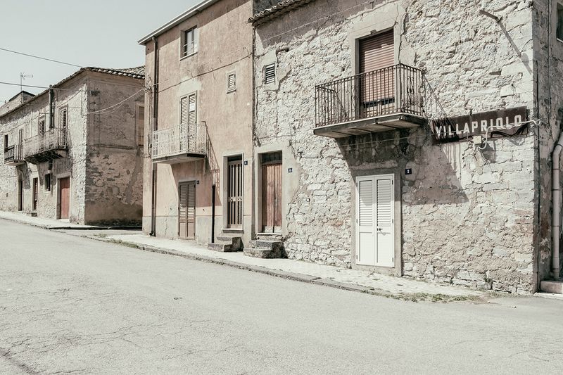 © Carmelo Stompo - Image from the UNDER YOUR FEET photography project