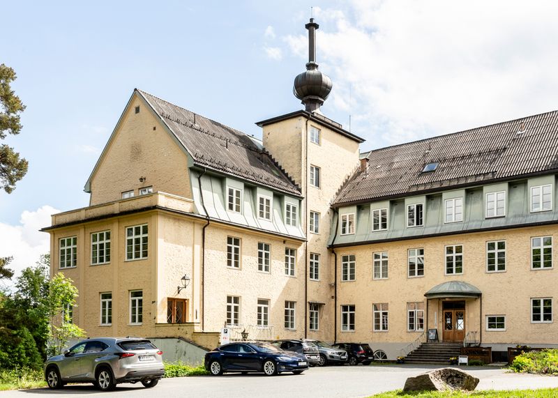 © Angeniet Berkers - Image from the Lebensborn photography project